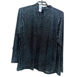 Lane Bryant Womens Size 26/28Long Sleeve  Velour Blouse  Green Leopard Print